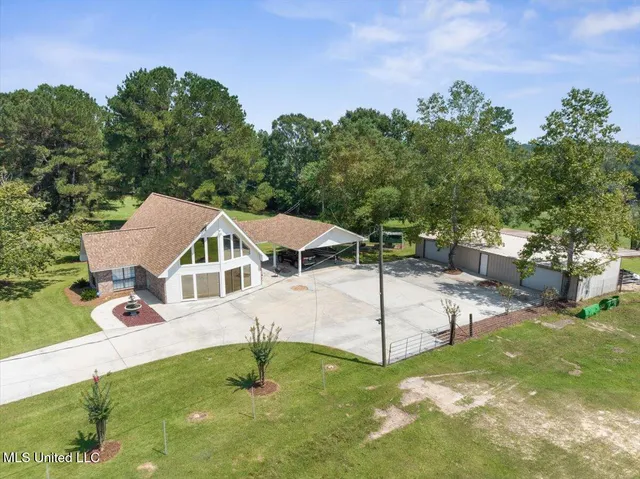 $775,000 | 7020 Gibson Road, McComb, MS 39648