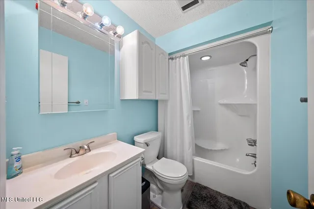 $775,000 | 7020 Gibson Road, McComb, MS 39648