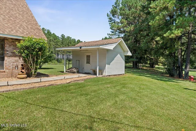 $775,000 | 7020 Gibson Road, McComb, MS 39648
