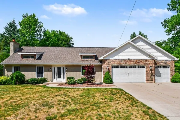 $689,000 | 4994 Bluff Drive Northeast, Grand Rapids, MI 49525