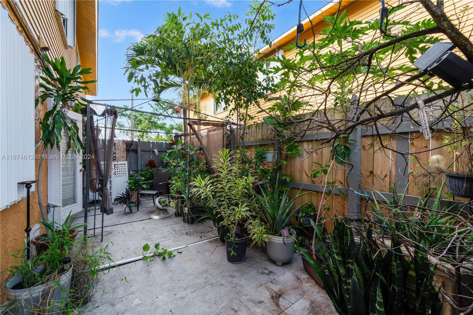 35 Northeast 12th Avenue, Unit 35 Homestead, FL 33030 - Photo 5 of 15