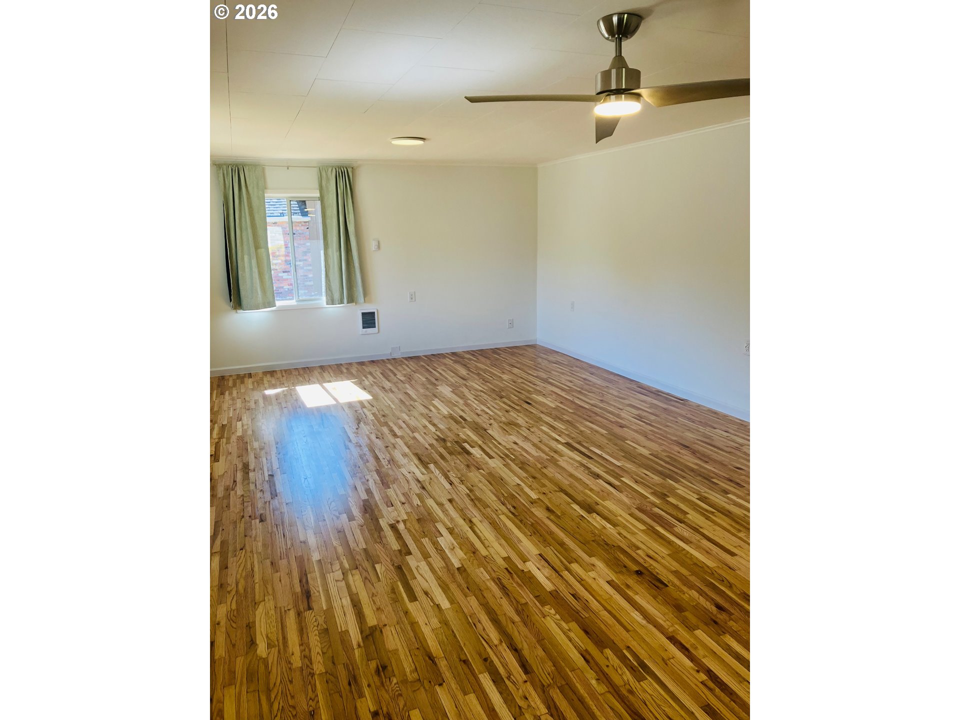 152 West C Street Springfield, OR 97477 - Photo 24 of 39