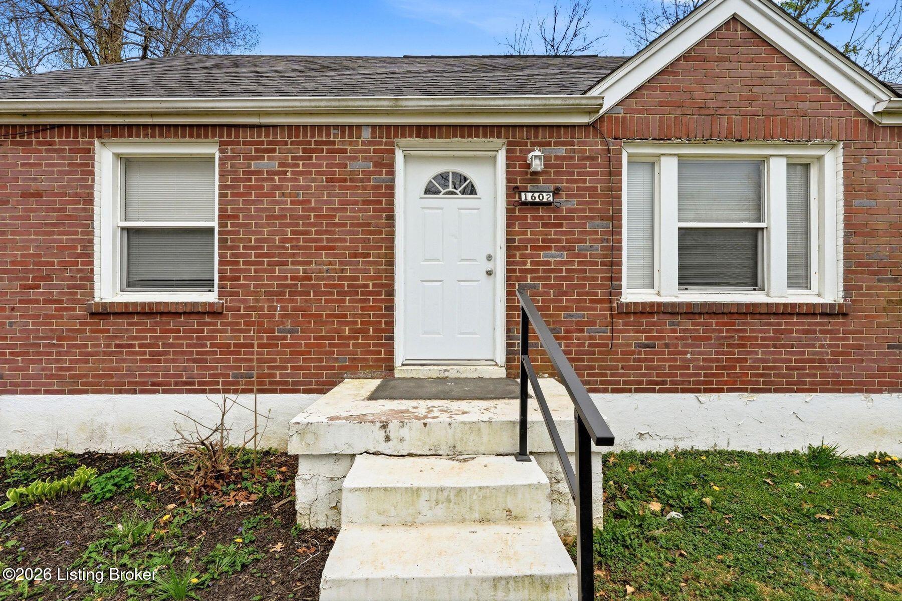1602 Rangeland Road Louisville, KY 40219 - Photo 2 of 24 photo_online_002