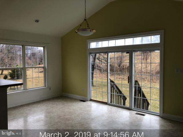 49 Meadow Run Road Bordentown, NJ 08505 - Photo 6 of 23 Gallery Image 6