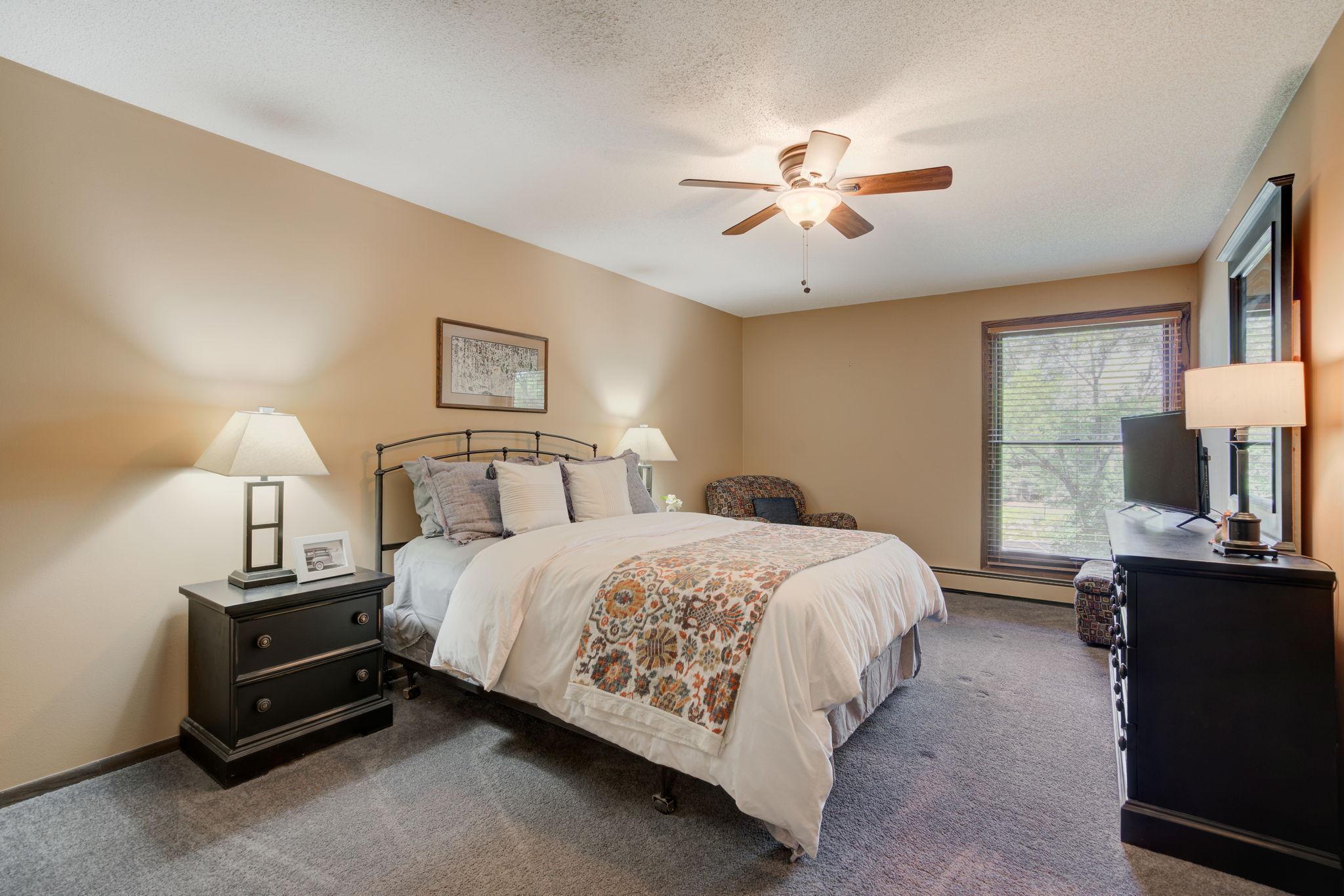 8549 Irwin Road, Unit 335 Bloomington, MN 55437 - Photo 12 of 25