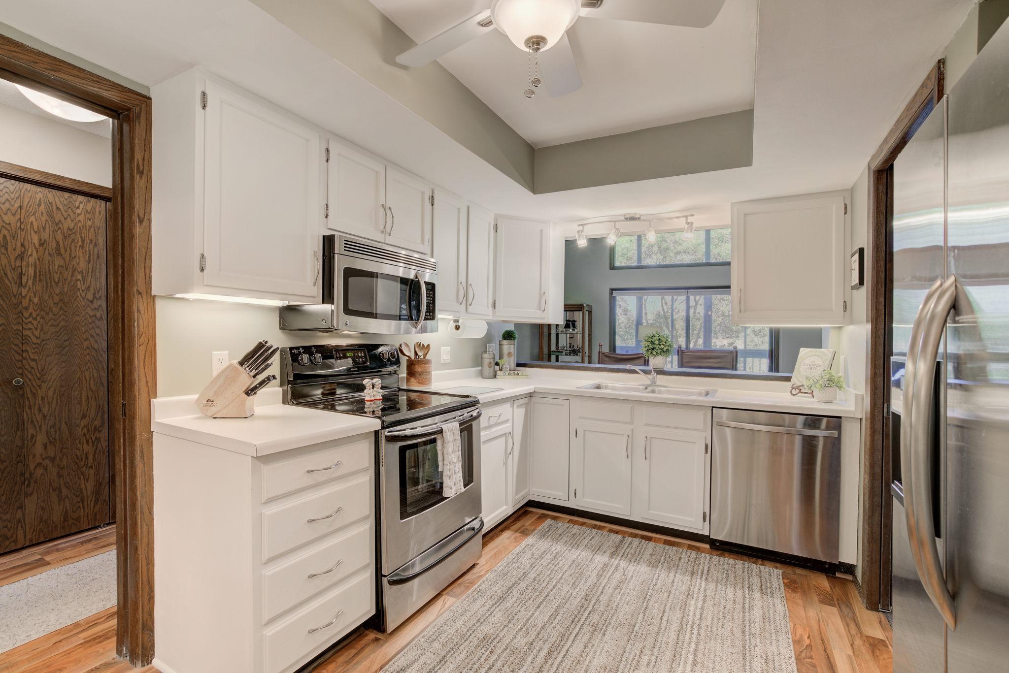 8549 Irwin Road, Unit 335 Bloomington, MN 55437 - Photo 7 of 25