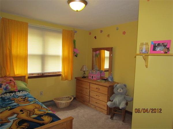 22 Howarth Road Oxford, MA 01540 - Photo 17 of 27 Gallery Image 17