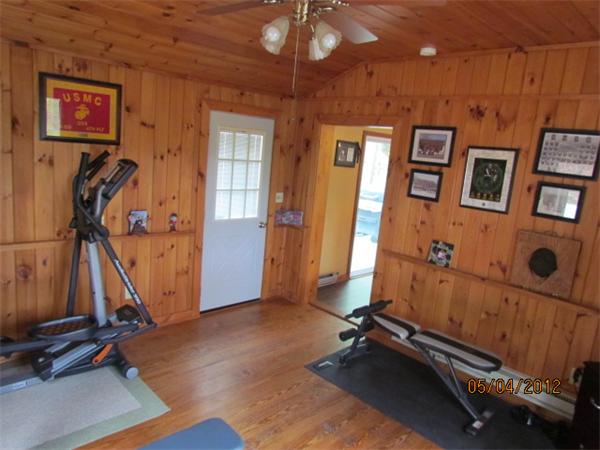 22 Howarth Road Oxford, MA 01540 - Photo 8 of 27 Gallery Image 8
