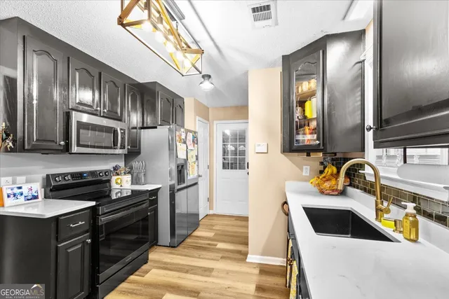 $245,000 | 319 Tyson Glen Drive, Warner Robins, GA 31088