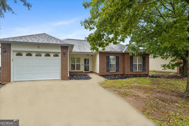 $245,000 | 319 Tyson Glen Drive, Warner Robins, GA 31088