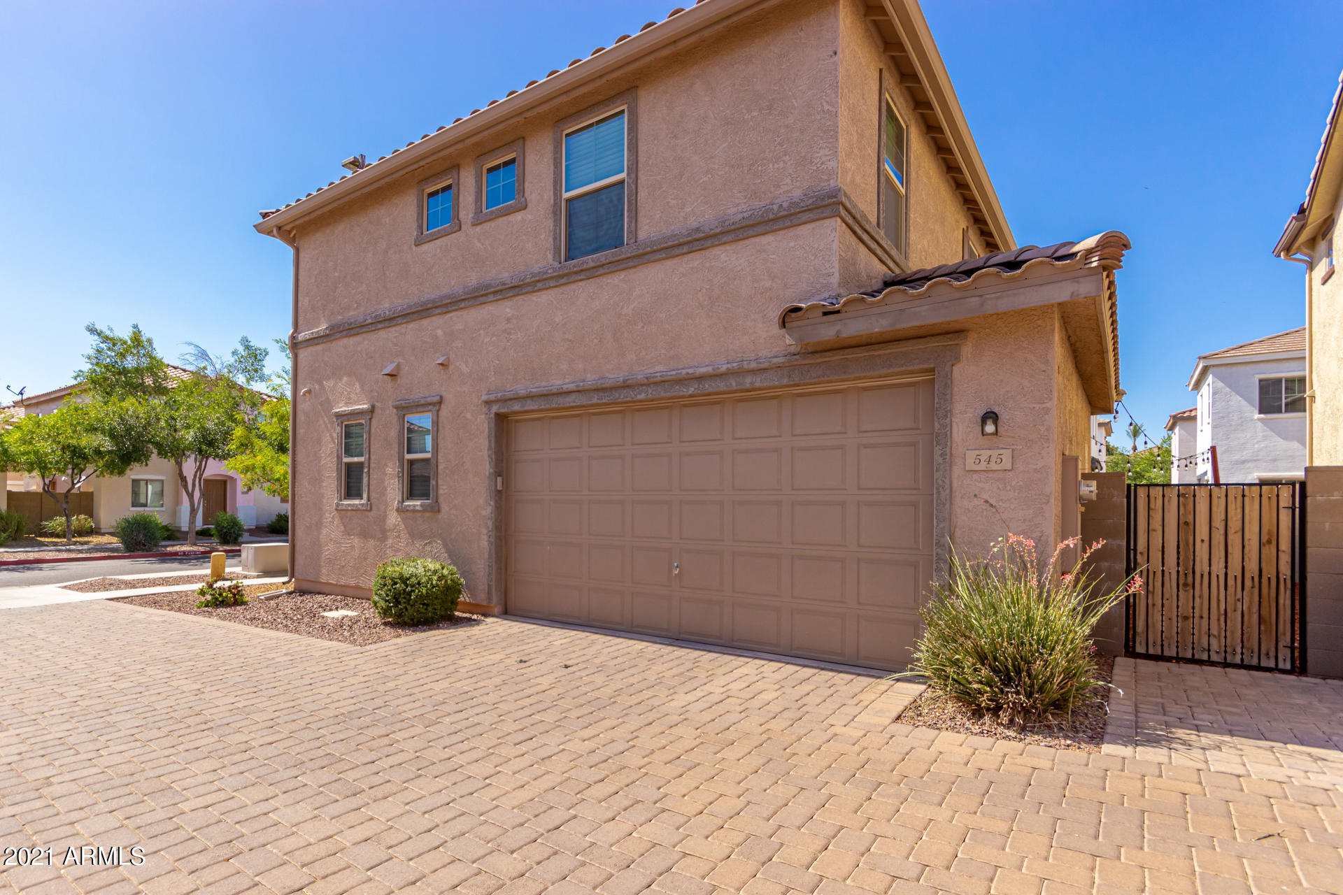 545 North Ranger Trail Gilbert, AZ 85234 - Photo 21 of 39 Garage