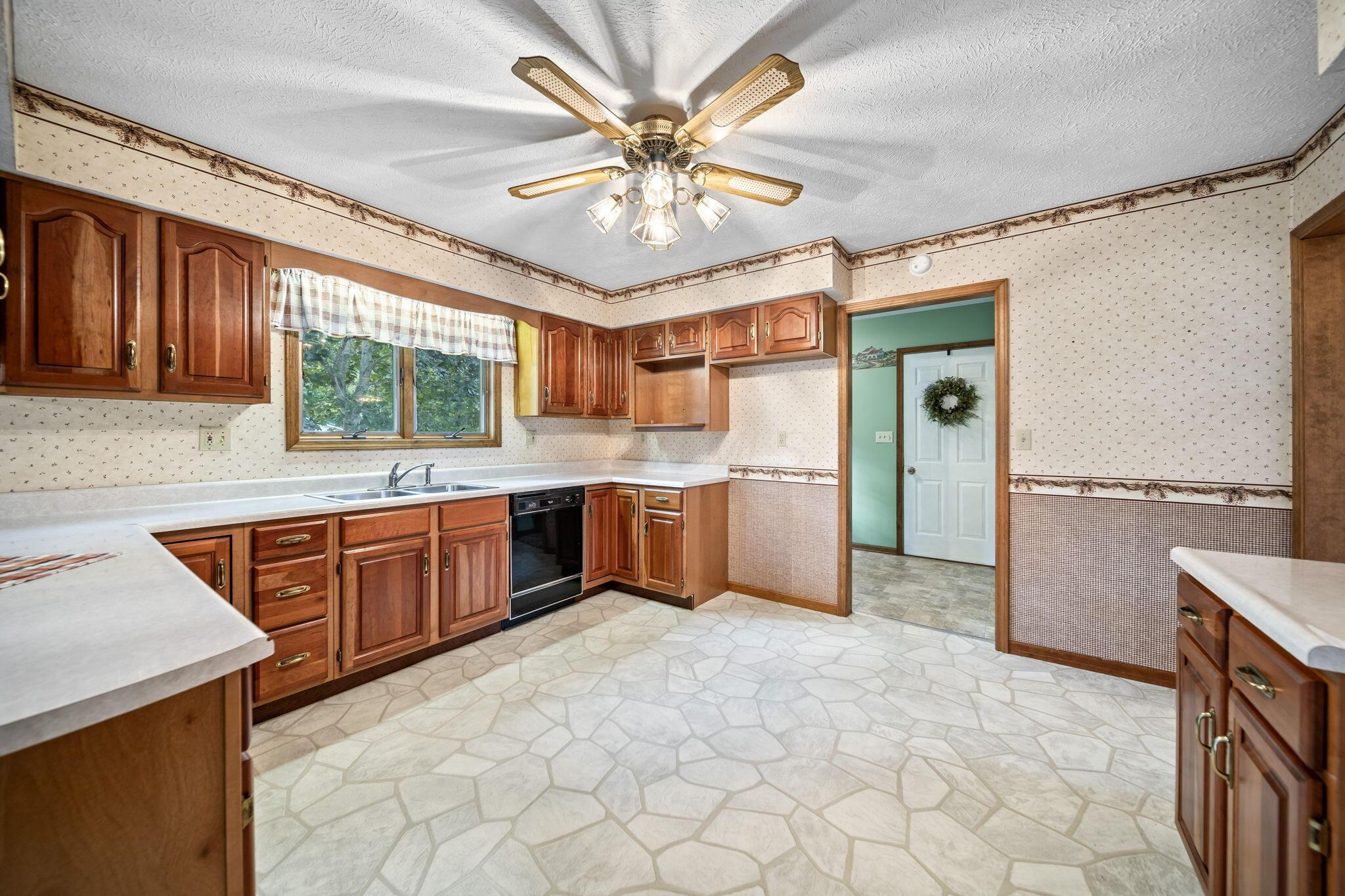 6405 Hughes Road Prospect, OH 43342 - Photo 16 of 82 21-web-or-mls-IMG_2482
