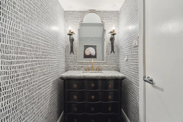 $375,000 | 388 Driftwood Court, Unit 3, Azle, TX 76020