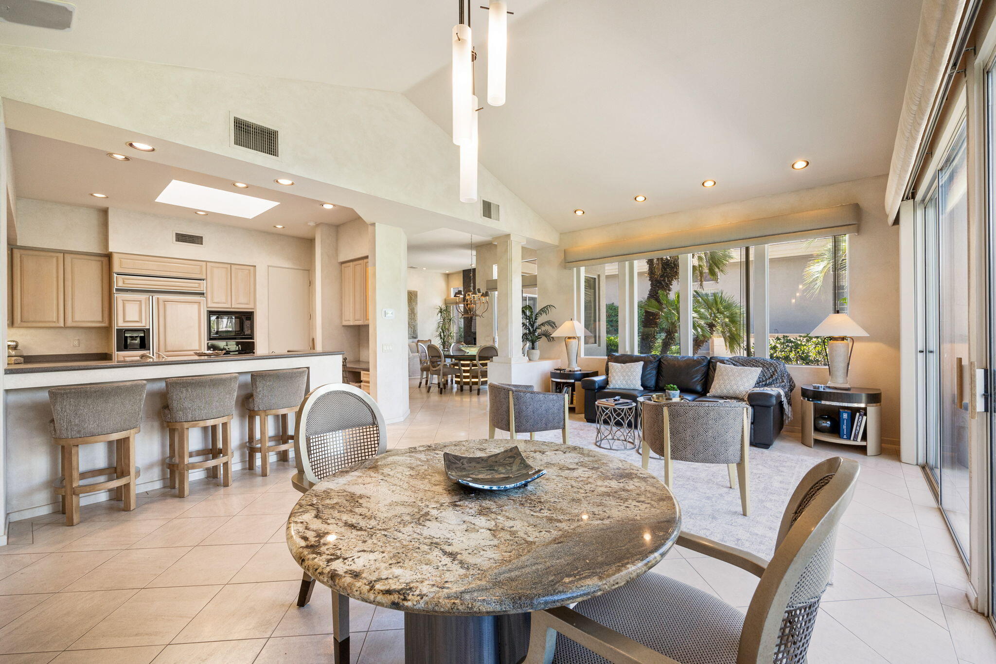 261 Eagle Dance Circle Palm Desert, CA 92211 - Photo 18 of 60 30-web-or-mls-8M4A0256