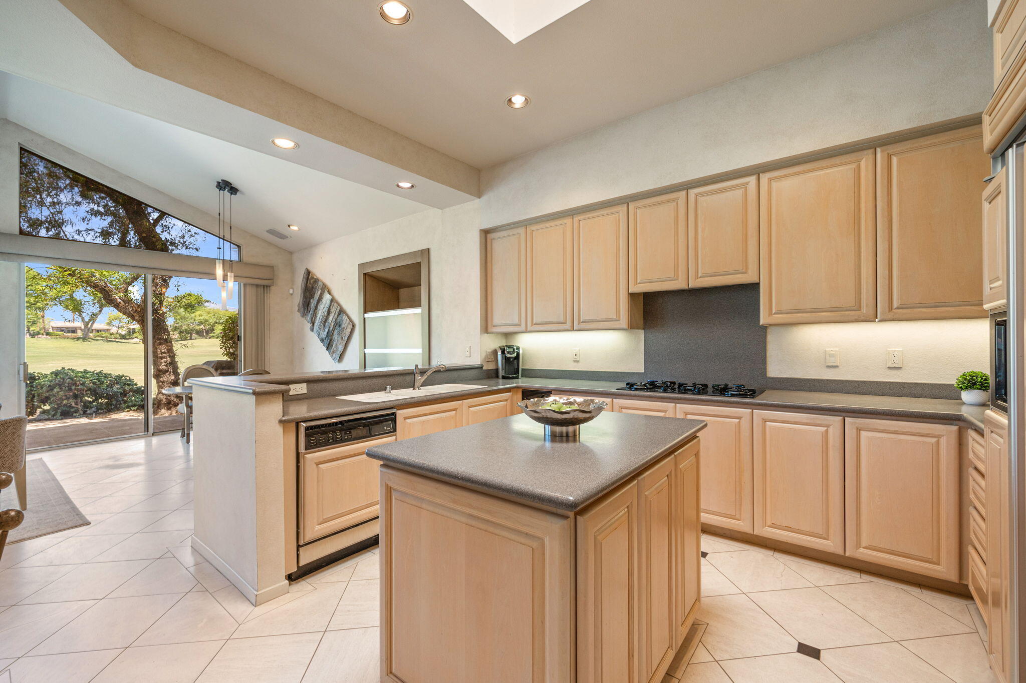 261 Eagle Dance Circle Palm Desert, CA 92211 - Photo 23 of 60 35-web-or-mls-8M4A0215