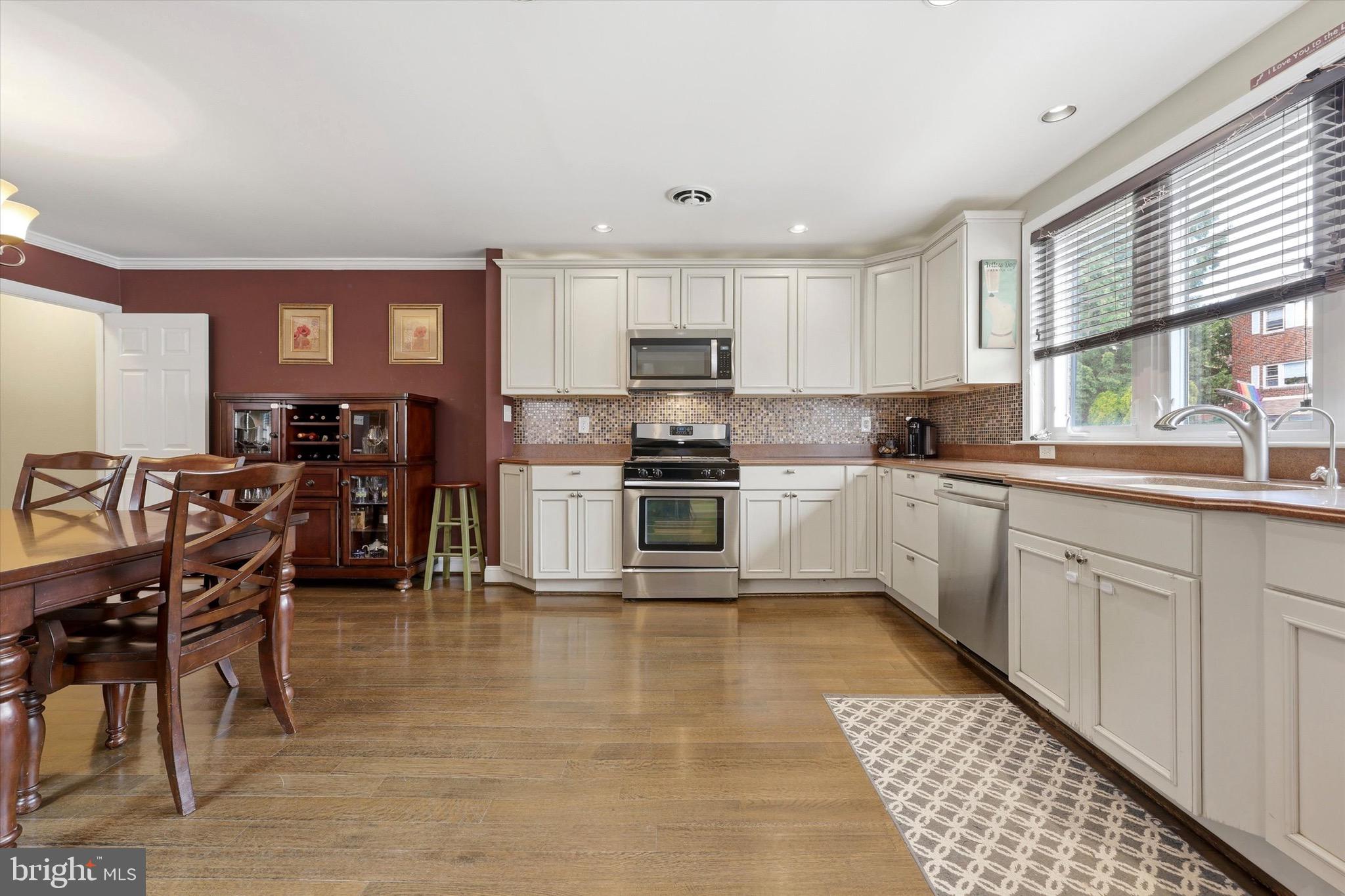 7440 Hill Road Philadelphia, PA 19128 - Photo 10 of 24