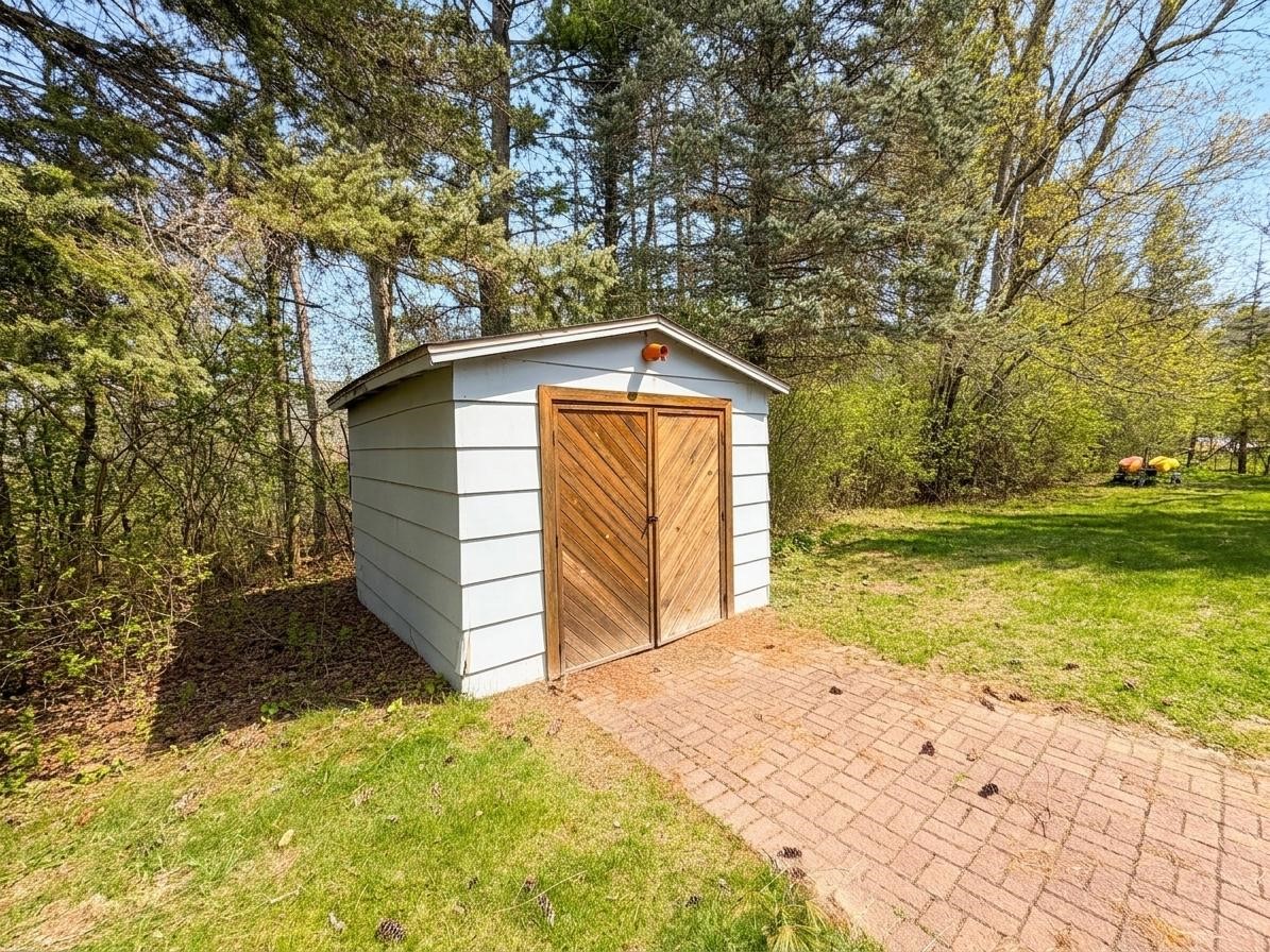 1104 West Allen Street Rice Lake, WI 54868 - Photo 27 of 31