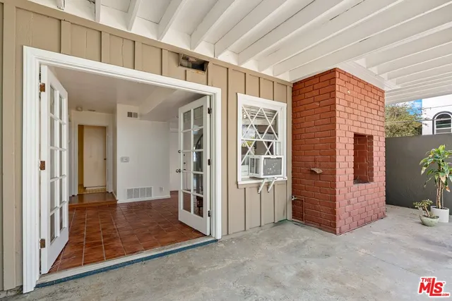 an entryway of a house