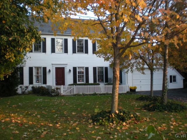 914 Place Road Bethlehem, PA 18017 - Photo 1 of 15 Gallery Image 1