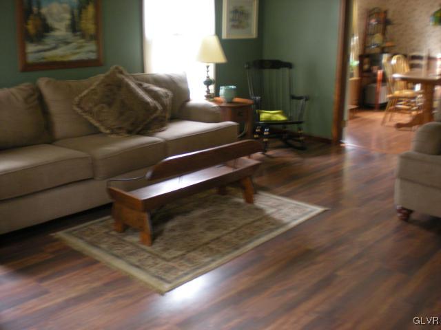914 Place Road Bethlehem, PA 18017 - Photo 7 of 15 Gallery Image 7