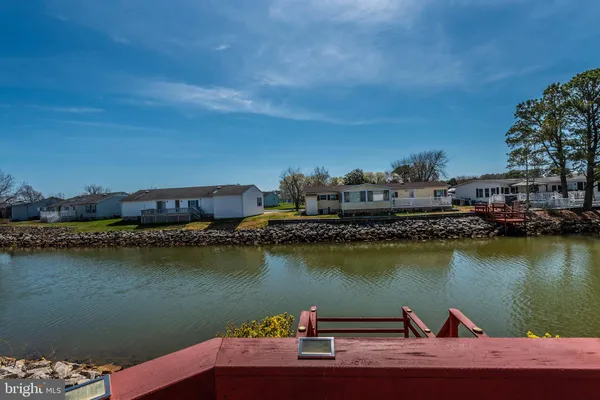 $379,900 | 12 Coastal Drive, Berlin, MD 21811