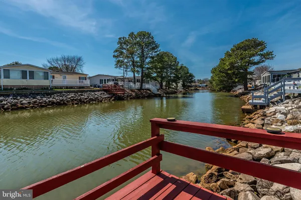 $379,900 | 12 Coastal Drive, Berlin, MD 21811