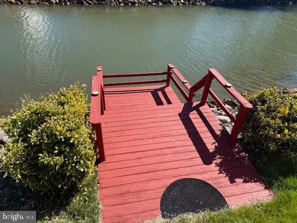 $379,900 | 12 Coastal Drive, Berlin, MD 21811