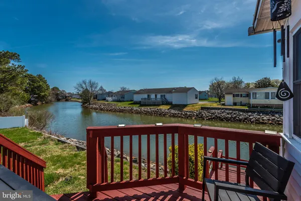 $379,900 | 12 Coastal Drive, Berlin, MD 21811