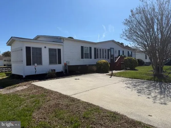 $379,900 | 12 Coastal Drive, Berlin, MD 21811