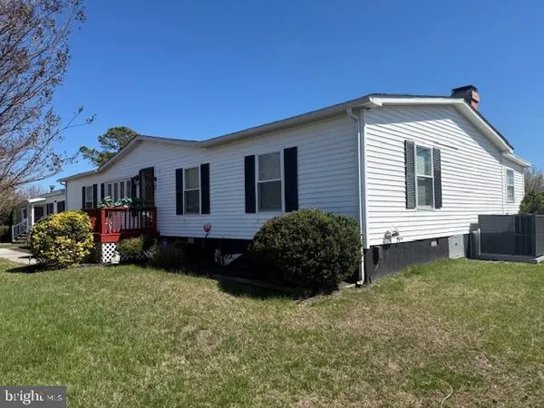 $379,900 | 12 Coastal Drive, Berlin, MD 21811