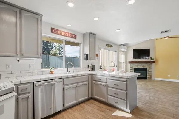 $399,000 | 3080 Cambridge Road, Unit 10, Cameron Park, CA 95682