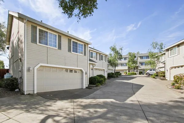 $399,000 | 3080 Cambridge Road, Unit 10, Cameron Park, CA 95682