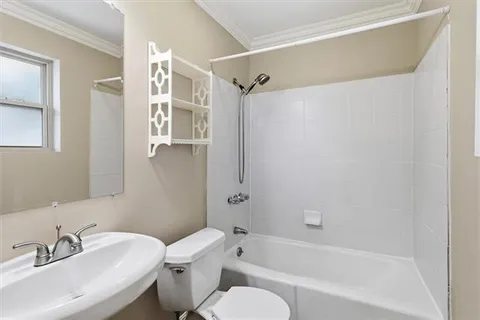 $349,500 | 5024 Jeannette Drive, Metairie, LA 70003