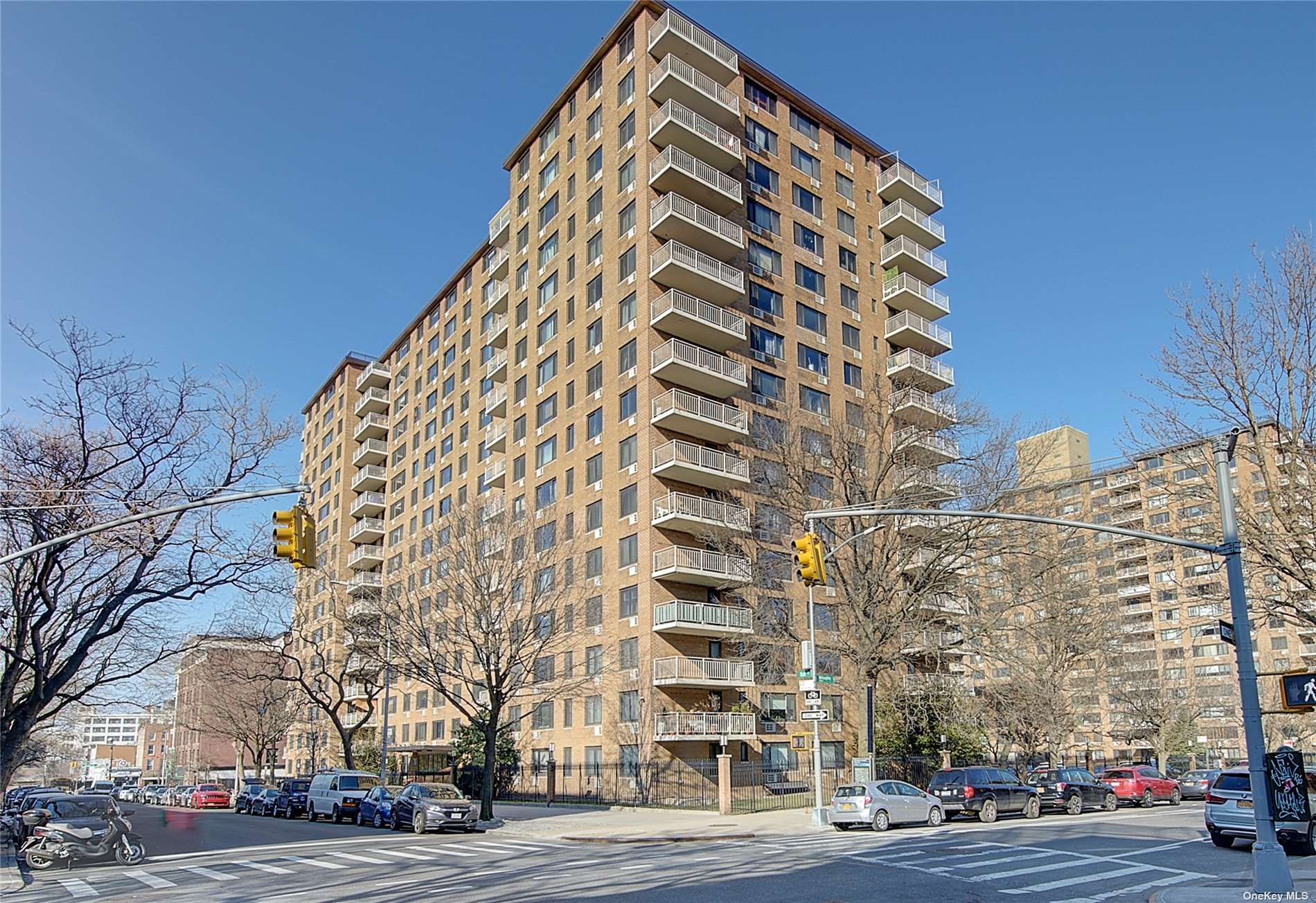 185 Hall Street, Unit 202, Brooklyn, NY 11205 Compass