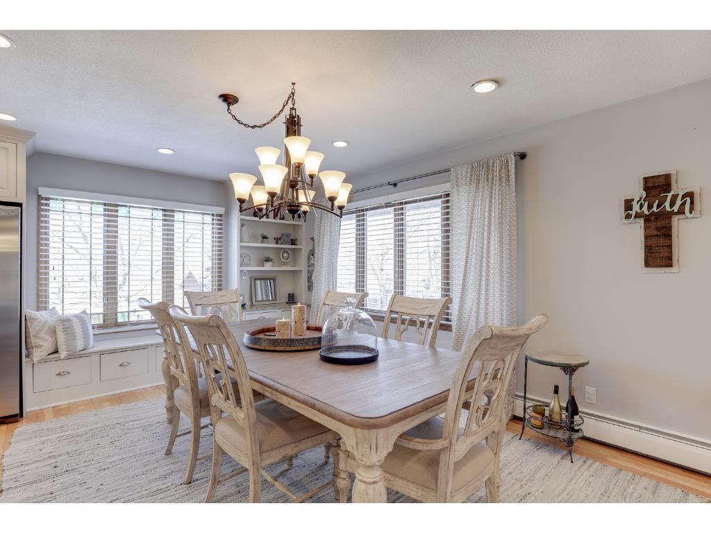 342 Maple Island Road Burnsville, MN 55306 - Photo 11 of 24 Gallery Image 11