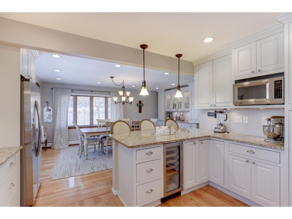 342 Maple Island Road Burnsville, MN 55306 - Photo 8 of 24 Gallery Image 8