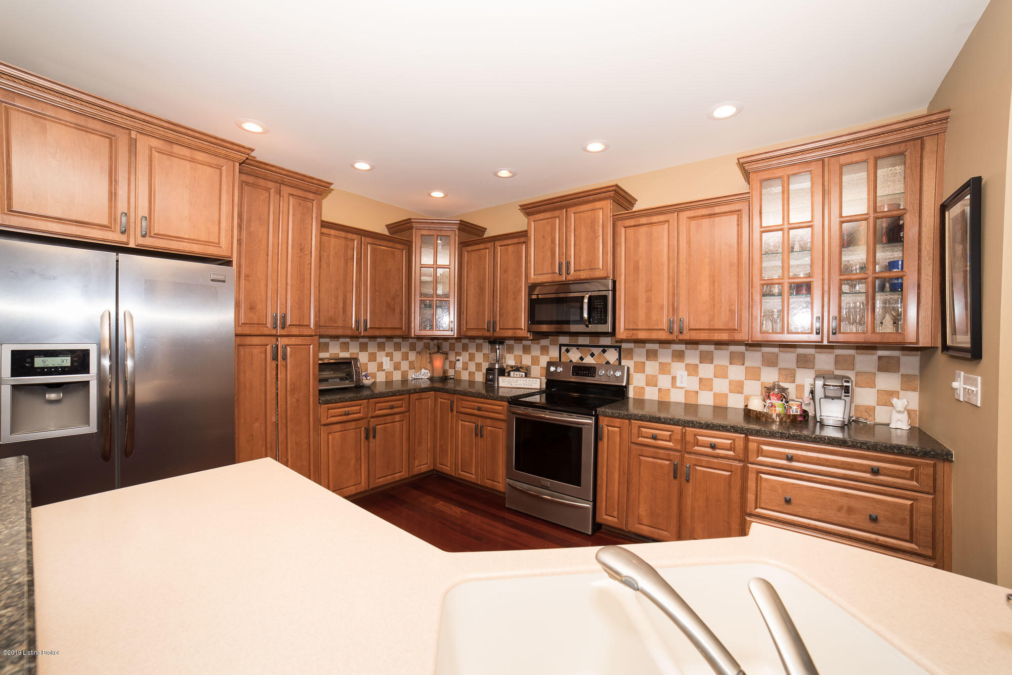 220 Ring Road Louisville, KY 40207 - Photo 17 of 109 220RindRoad017