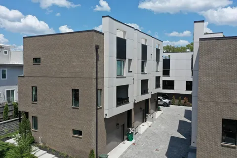 $755,000 | 1242 2nd Avenue South, Unit 4, Nashville, TN 37210