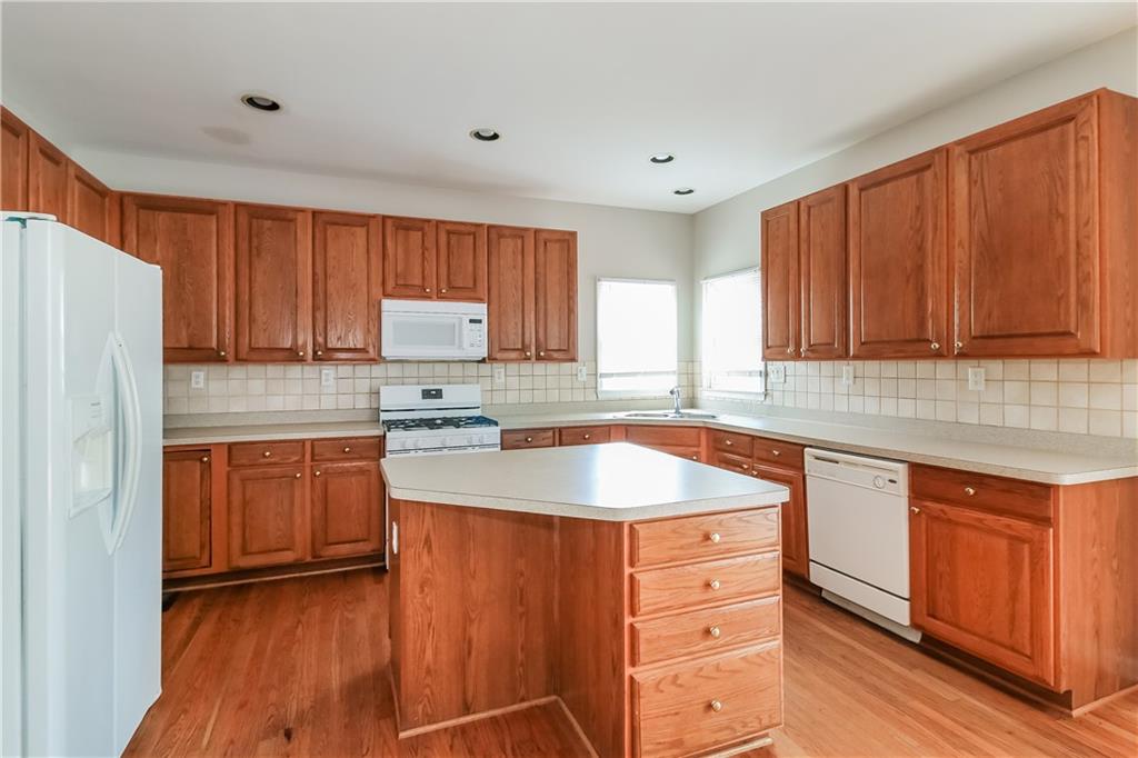 6343 Pheasant Trail Fairburn, GA 30213 - Photo 2 of 25