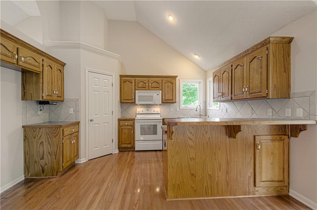 520 Parma Way Gardner, KS 66030 - Photo 12 of 40