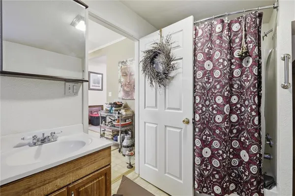 $140,000 | 526 Kiowa Street, Leavenworth, KS 66048