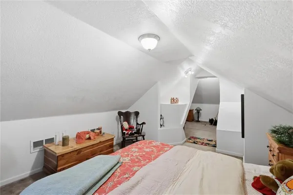 $140,000 | 526 Kiowa Street, Leavenworth, KS 66048