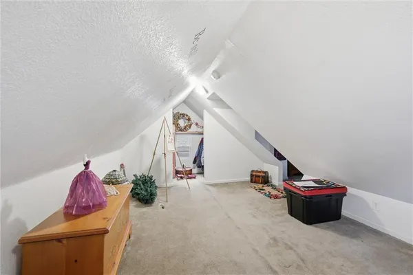 $140,000 | 526 Kiowa Street, Leavenworth, KS 66048