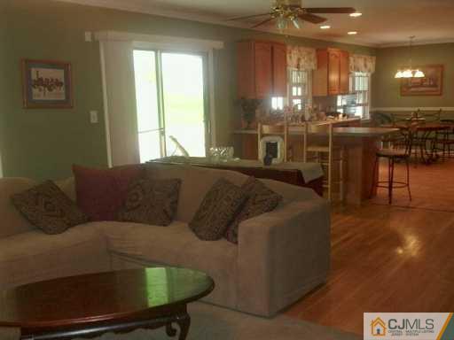 8 Carter Road East Brunswick, NJ 08816 - Photo 2 of 8 Gallery Image 2