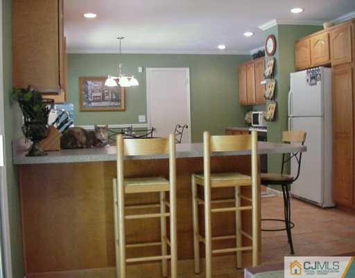 8 Carter Road East Brunswick, NJ 08816 - Photo 3 of 8 Gallery Image 3