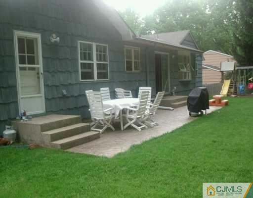 8 Carter Road East Brunswick, NJ 08816 - Photo 5 of 8 Gallery Image 5