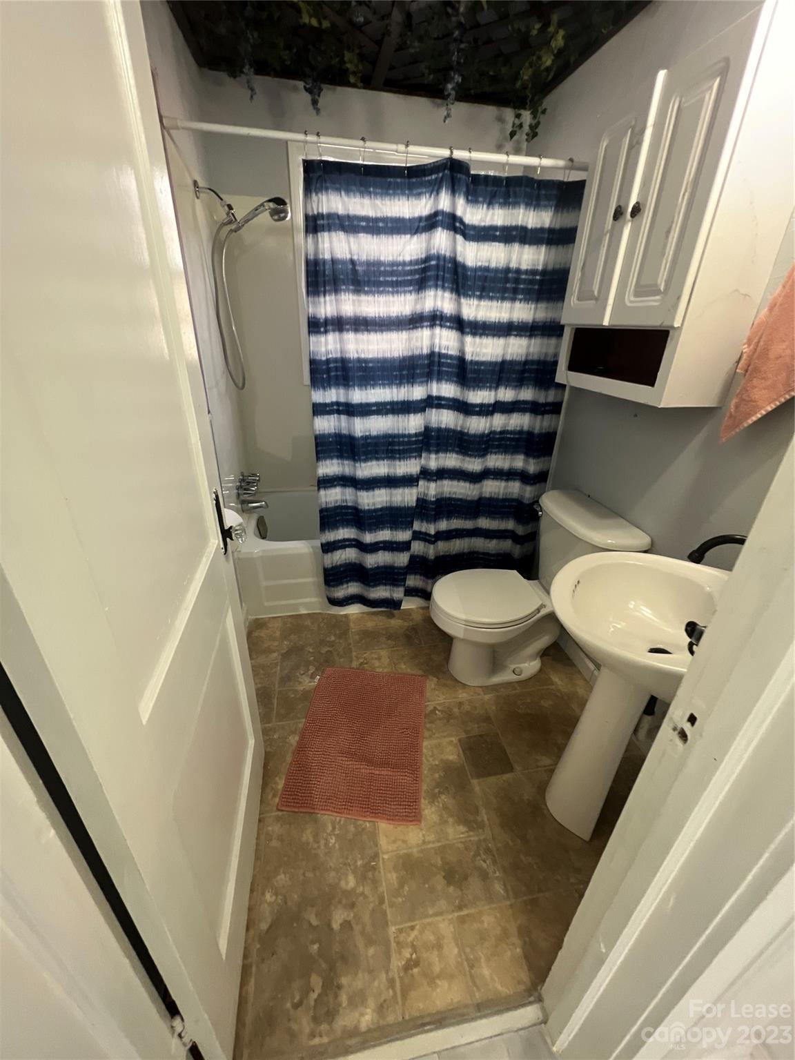1710 King Road Shelby, NC 28150 - Photo 14 of 20 a bathroom with a sink and toilet