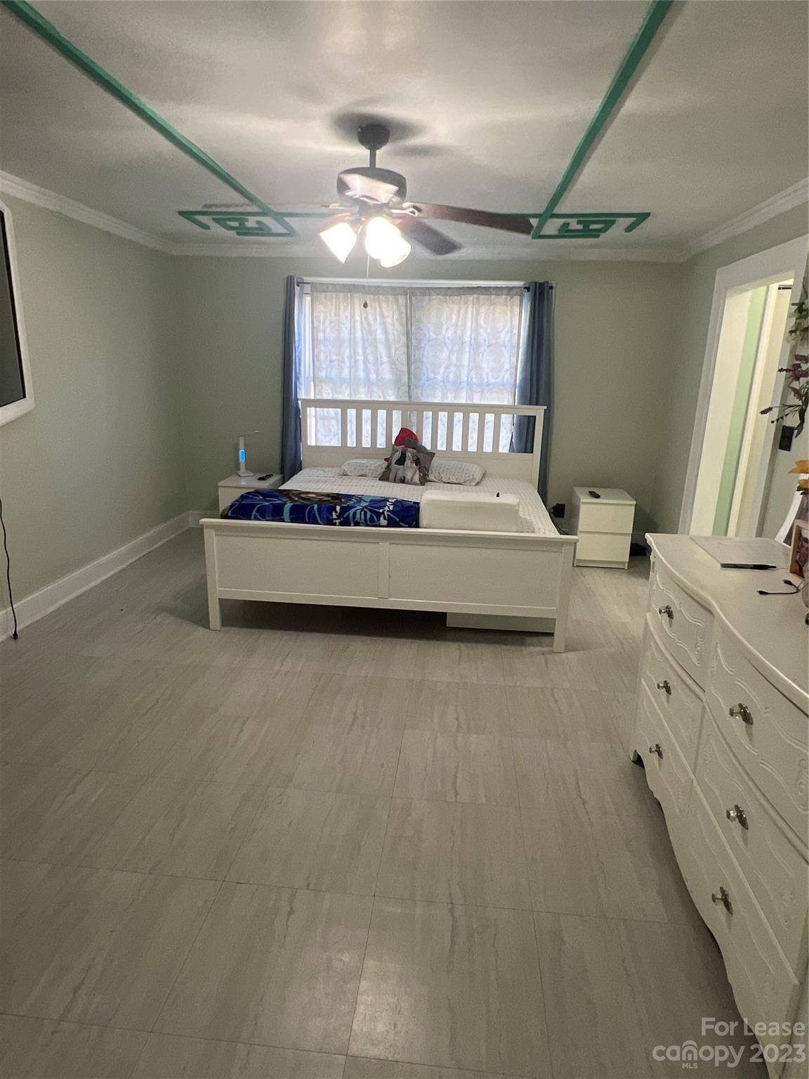 1710 King Road Shelby, NC 28150 - Photo 15 of 20 a spacious bedroom with a bed and a window