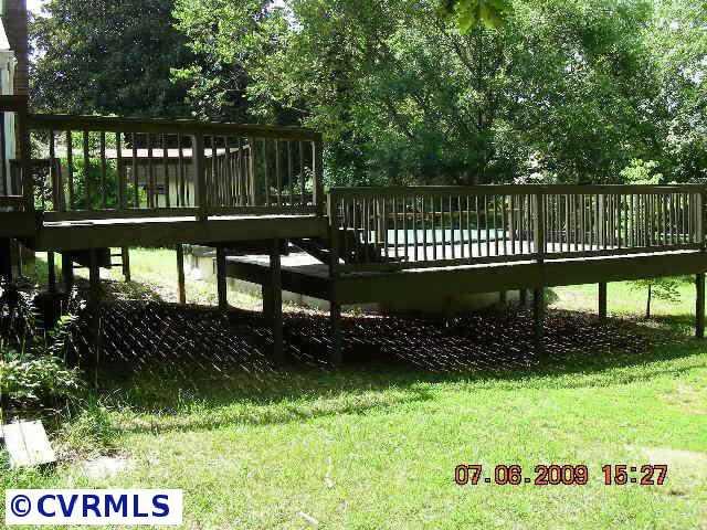 210 Valley Road Colonial Heights, VA 23834 - Photo 4 of 7 Gallery Image 4