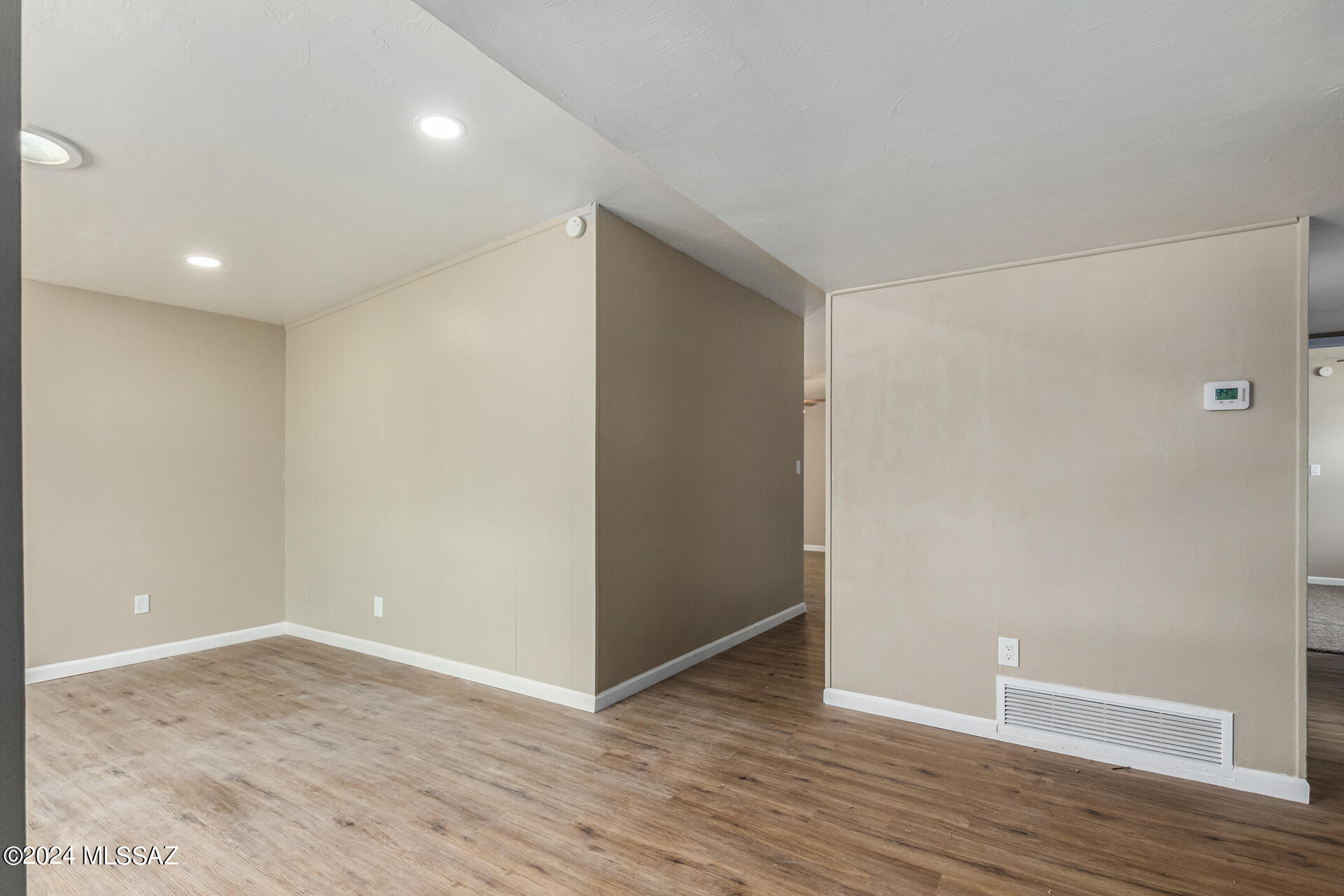 2057 West Wetmore Road Tucson, AZ 85705 - Photo 7 of 37 Gallery Image 7